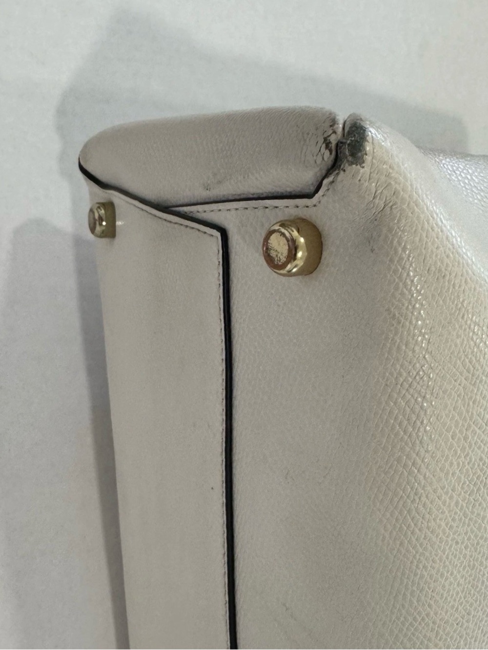 Coach Two-Tone Black and Cream Leather Tote-needs a touch of love - Picture 7 of 12